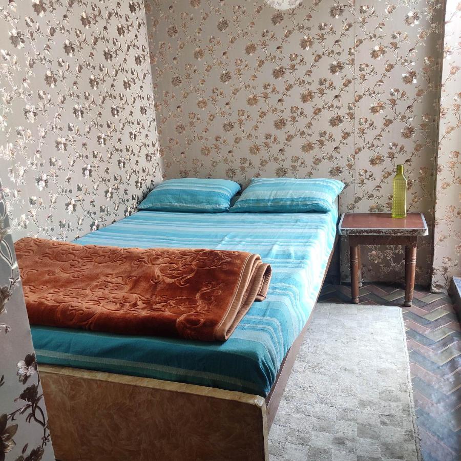 Ira Homestay Mathura - Divine Spiritual Stay Exterior photo