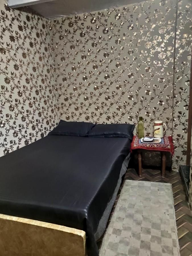 Ira Homestay Mathura - Divine Spiritual Stay Exterior photo